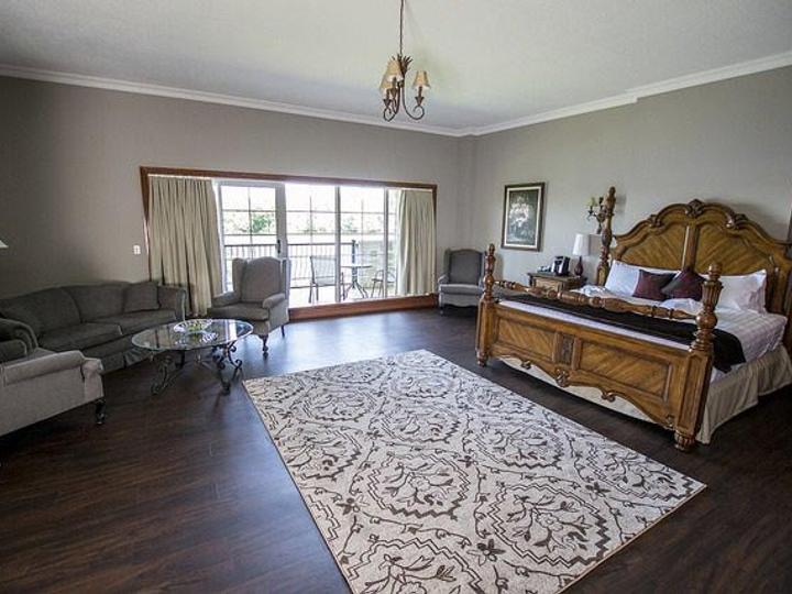 Christie's Mill Inn and Spa | Port Severn, Ontario | 7