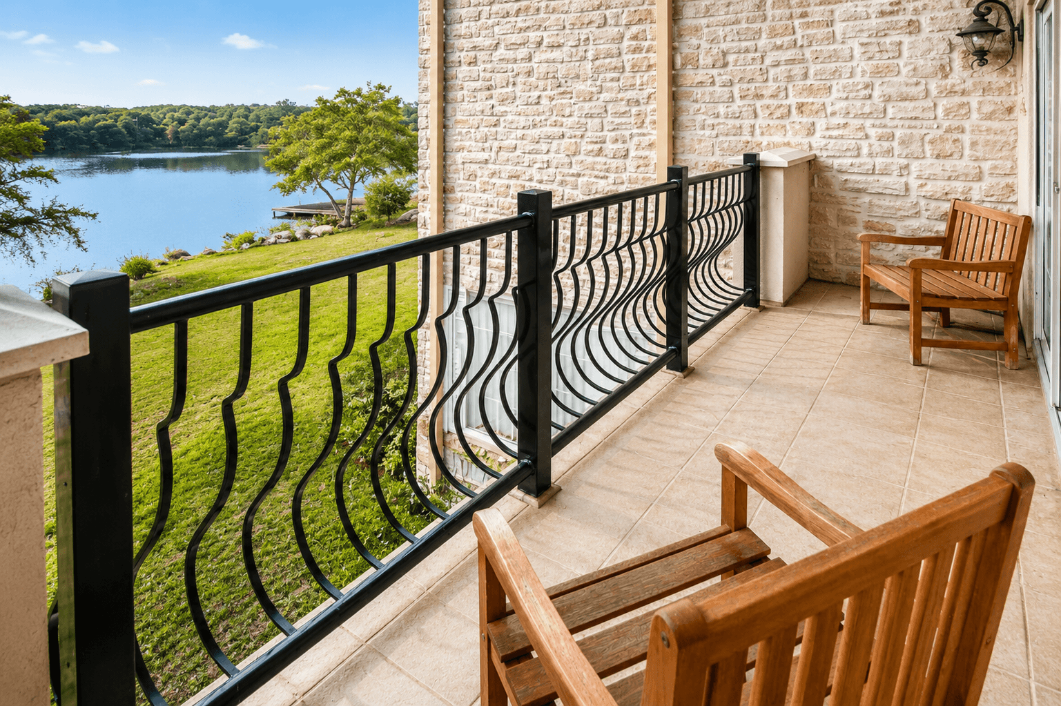Balcony View Suite
