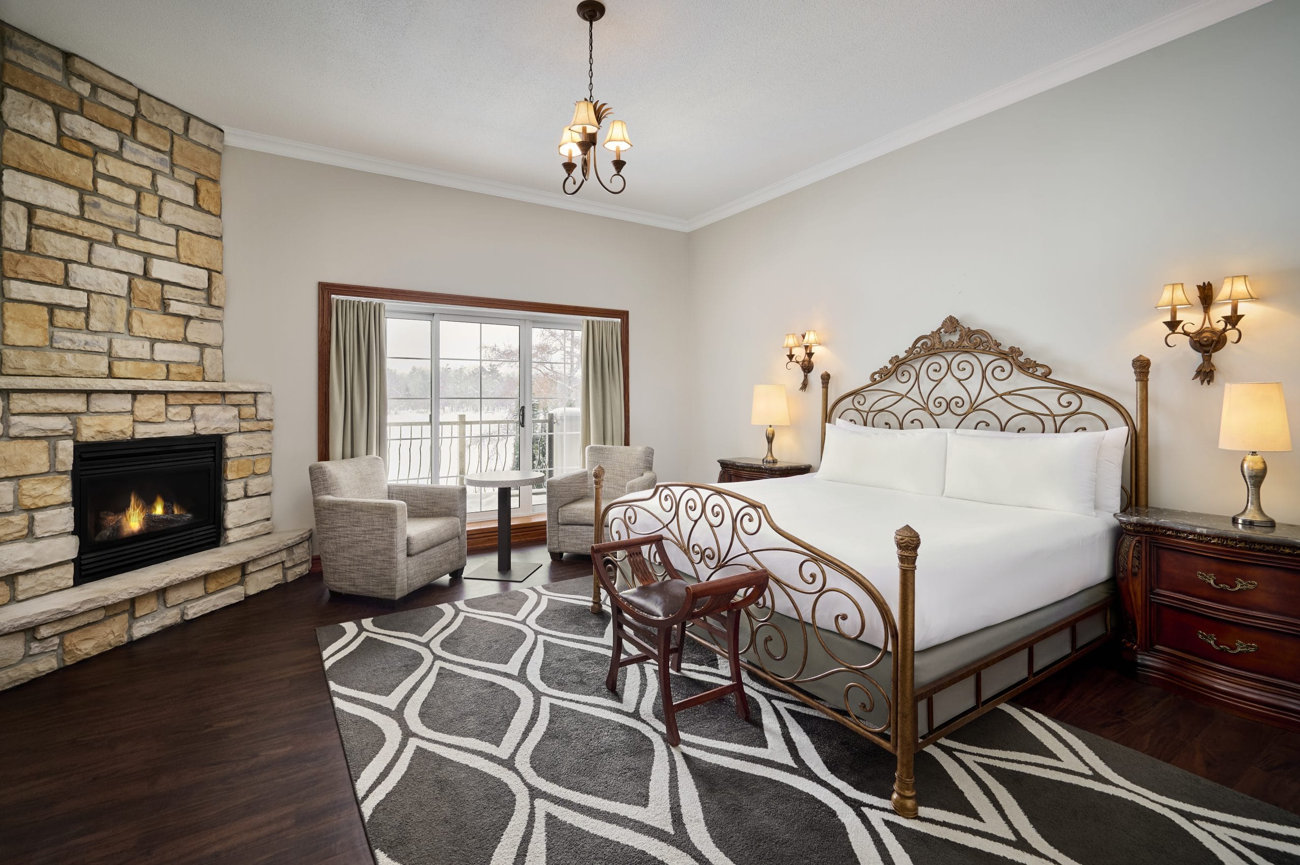 muskoka hotel suitesPhotographer and Photo Stylist specializing in Luxury Hotel and Resort photography of architectural interiors, exteriors, food & beverage by Carole & Roy Timm Photography